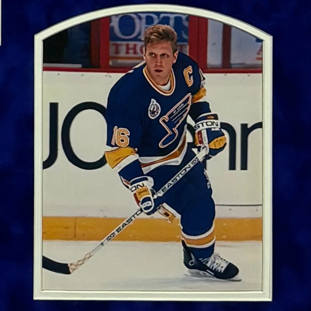 Brett Hull Signed St. Louis Blue Custom Suede Matte Framed Hockey Jersey