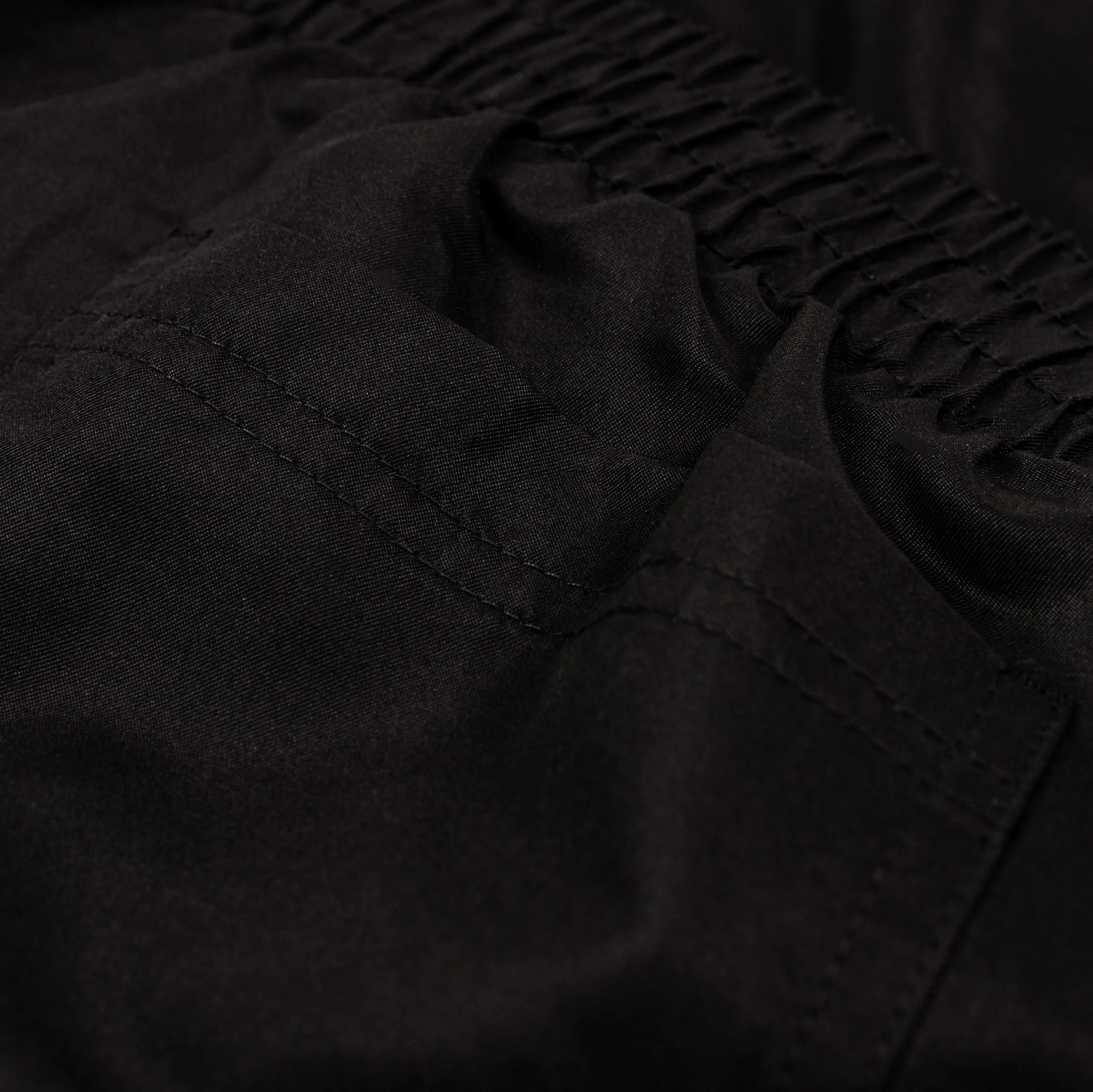 Essential Lap 7" Volley Mens Shorts (Black)