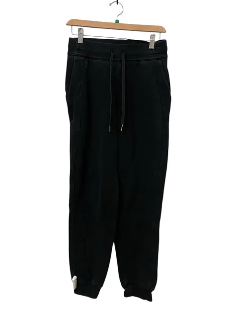 Lululemon Black Size 4 Jogger Almost New
