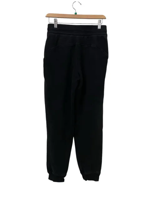 Lululemon Black Size 4 Jogger Almost New