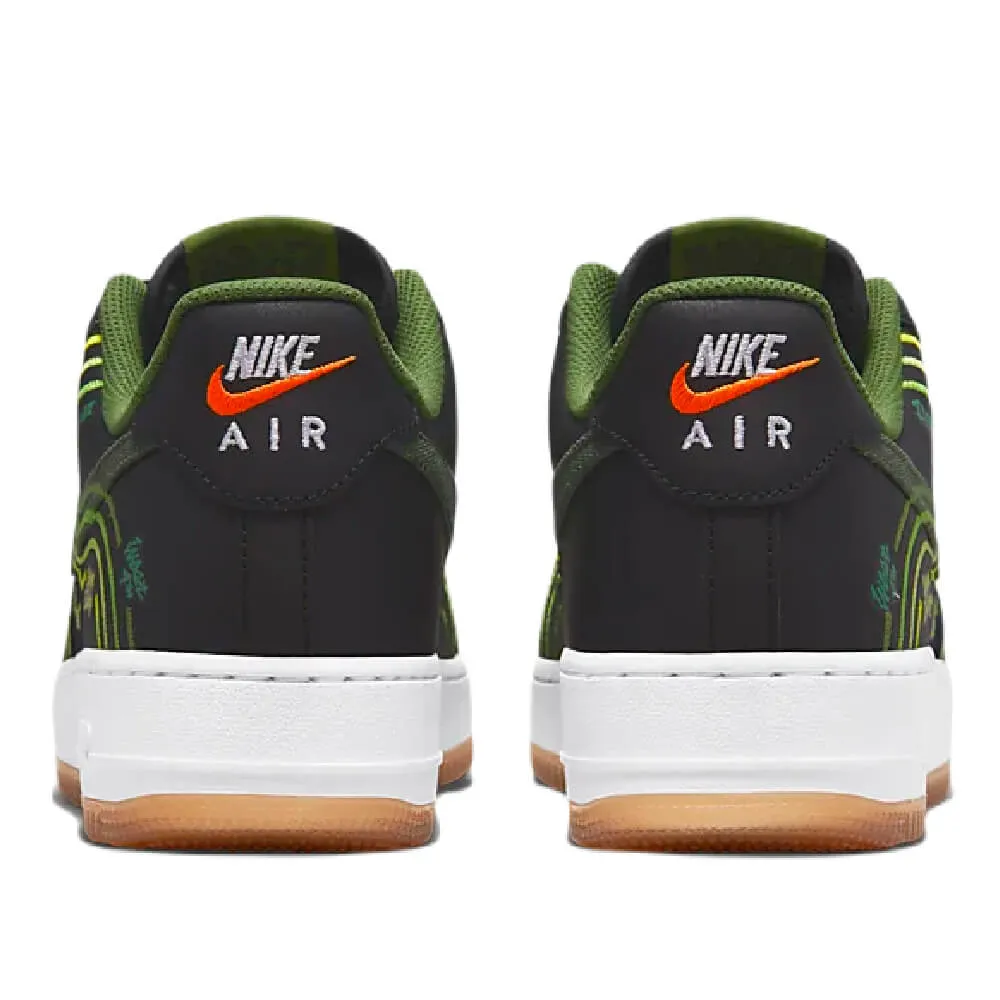 Nike Air Force 1 07 LV8 sneakers, black/white