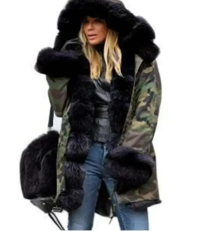 Women's fur collar coat